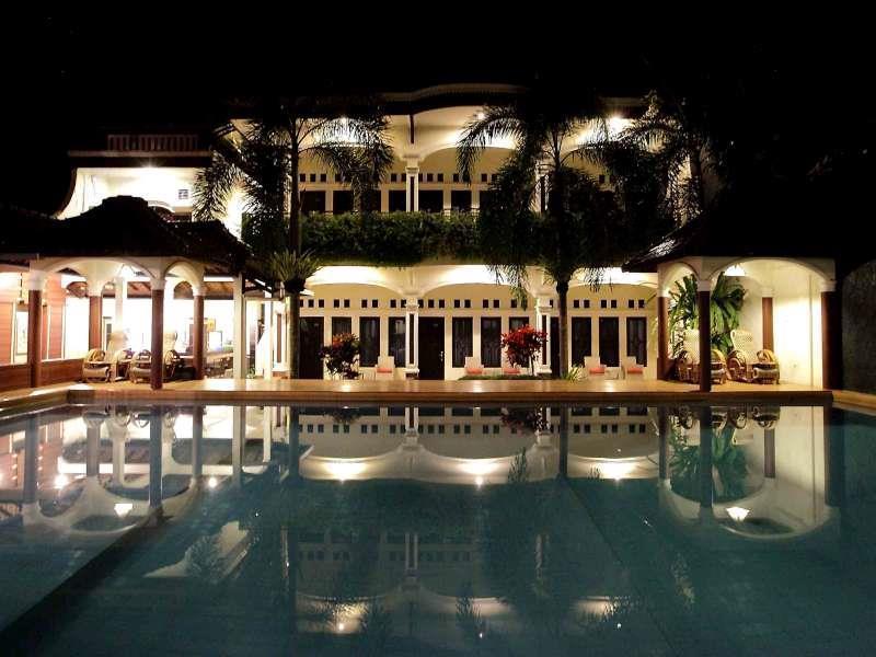 Pondok Indah Beach Hotel Pangandaran Bagian luar foto